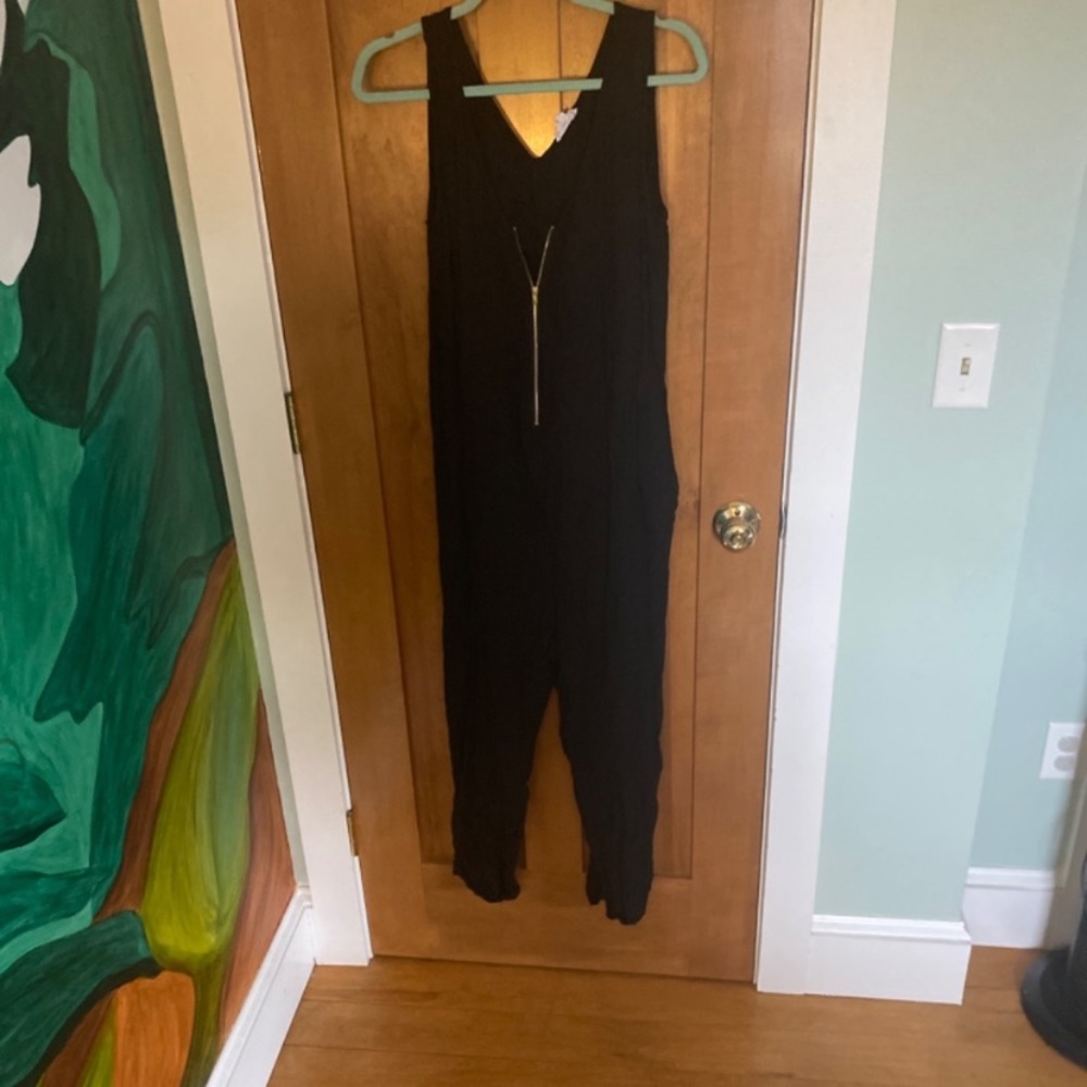 Ingrid and Isabel maternity zip jumpsuit sz med